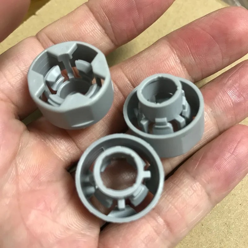 ドゥカティ燃料タンクオイルパイプクリップ燃料タンクオイルポン - Plastic Pipe Clip のレビューと価格